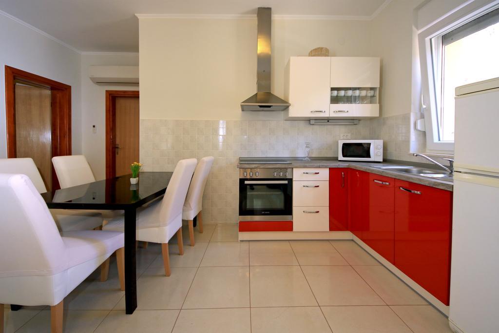 ברודאריצה Apartments Superba מראה חיצוני תמונה