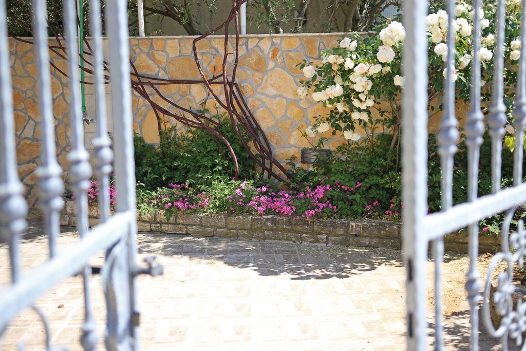 ברודאריצה Apartments Superba מראה חיצוני תמונה