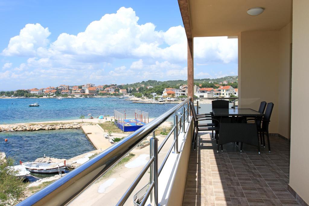 ברודאריצה Apartments Superba מראה חיצוני תמונה